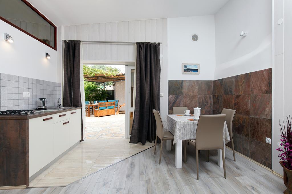 Villa Luna Sutomiscica Εξωτερικό φωτογραφία